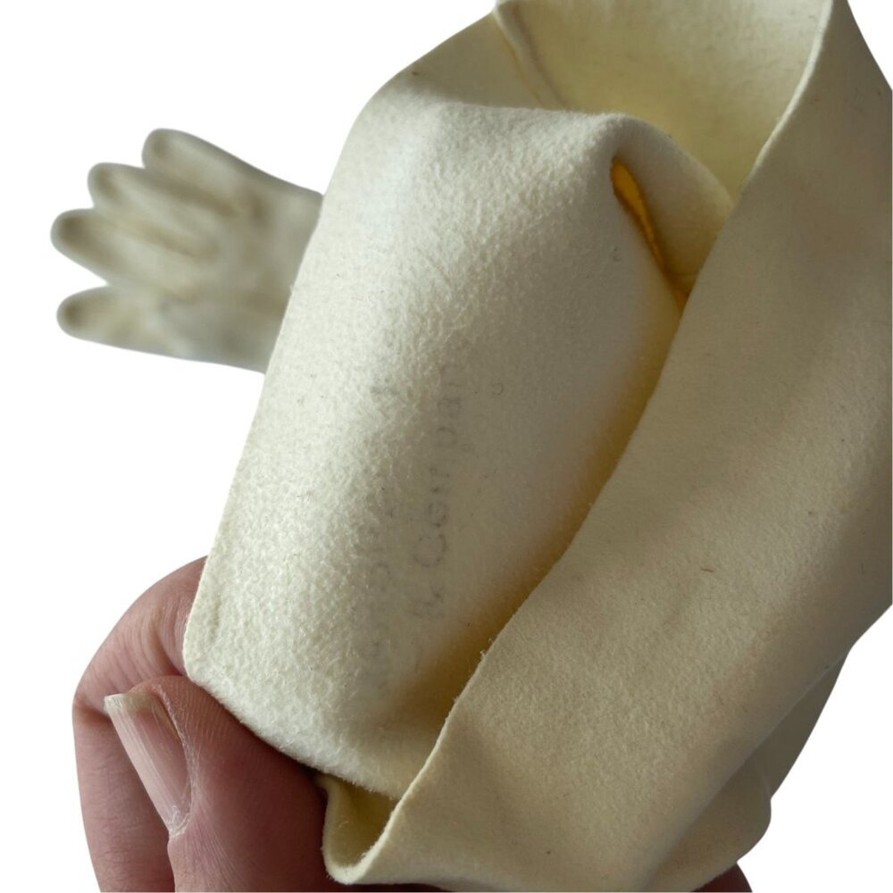 Vintage 1960's Kislav Marshall Fields Soft Off White Opera Gloves - Picture 10 of 12